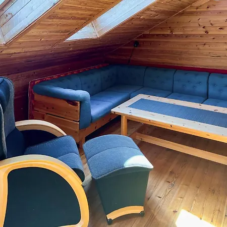 Feriehus Stunning In With House Sea View