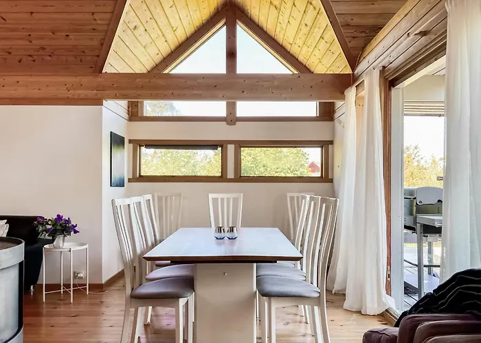 3 Bedroom Amazing In Risør