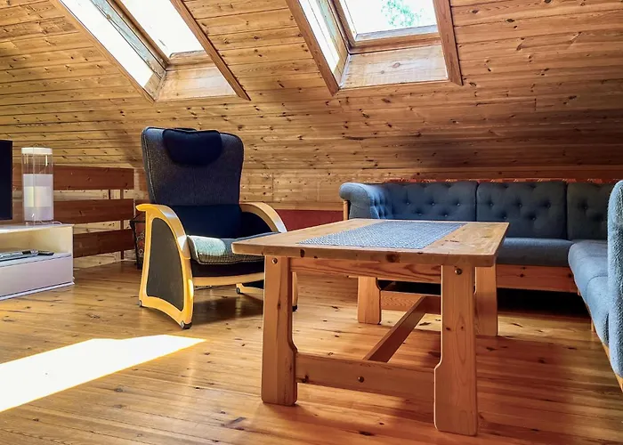 3 Bedroom Amazing In Risør